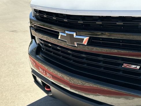 Used 2020 Chevrolet Silverado 1500 LT Trail Boss AWD/4WD image 30