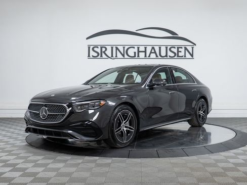 New 2026 Mercedes-Benz E 450 4MATIC Sedan image 1