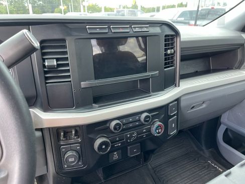 Used 2024 Ford F250 XL w/ STX Appearance Package AWD/4WD image 19