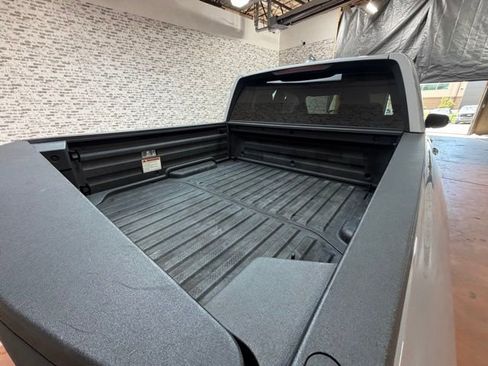 Used 2020 Honda Ridgeline Sport image 11