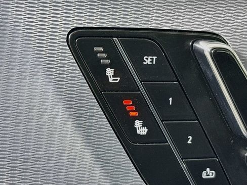 Used 2024 Cadillac Lyriq Tech w/ Driver Assist Package AWD/4WD image 21