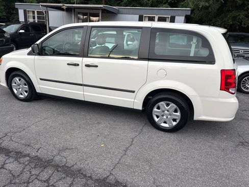Used 2013 Dodge Grand Caravan American Value Package FWD image 14