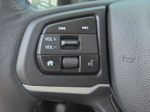 Used 2025 Honda Ridgeline Sport image 22