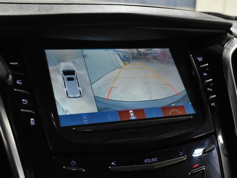 Used 2019 Cadillac Escalade ESV Premium Luxury AWD/4WD image 22
