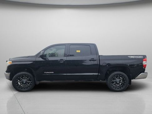 Used 2015 Toyota Tundra SR5 w/ TRD Off Road Package AWD/4WD image 19