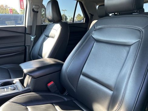 Used 2023 Ford Explorer XLT w/ Equipment Group 202A image 37