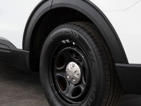 Used 2021 Ford Explorer 4WD Police Interceptor image 10