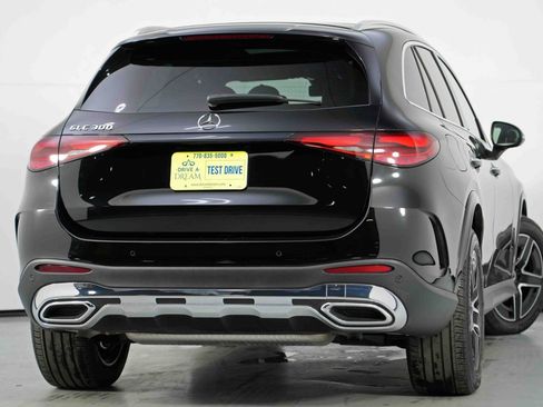 Used 2024 Mercedes-Benz GLC 300 w/ AMG Line image 5