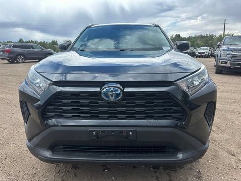Used 2020 Toyota RAV4 LE AWD/4WD image 11