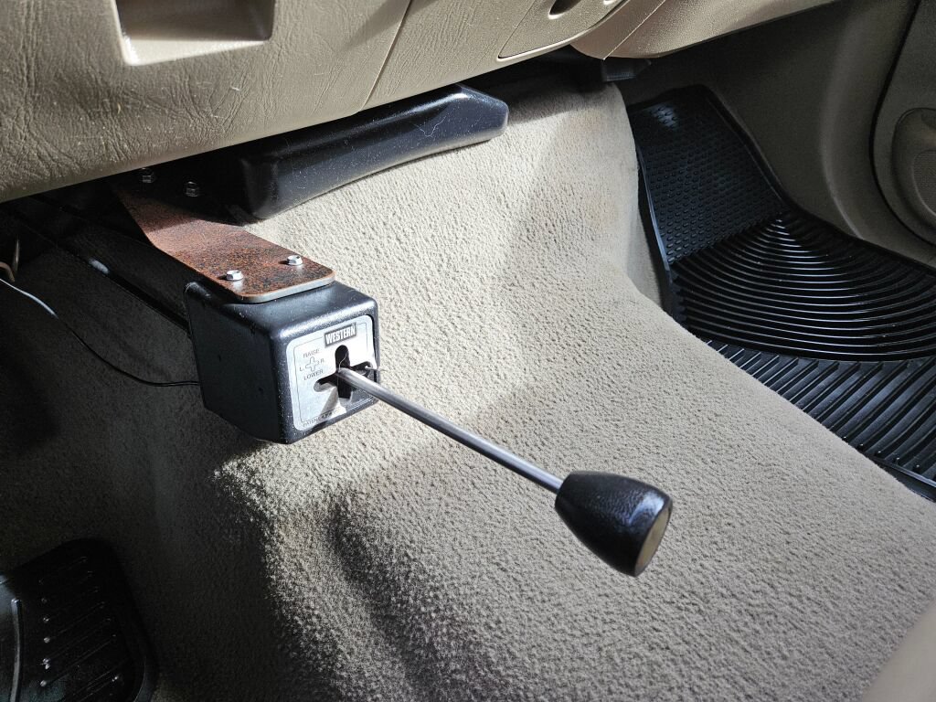 Used 2005 Ford F350 Lariat AWD/4WD image 25