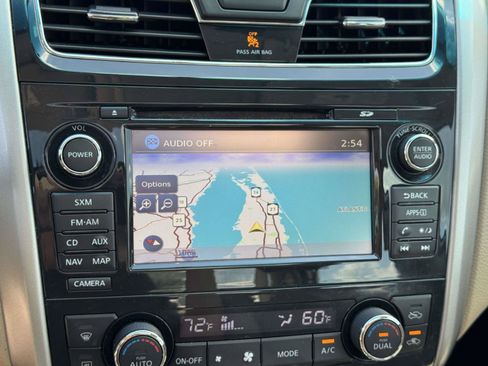 Used 2015 Nissan Altima 2.5 SL w/ Technology Package FWD image 26