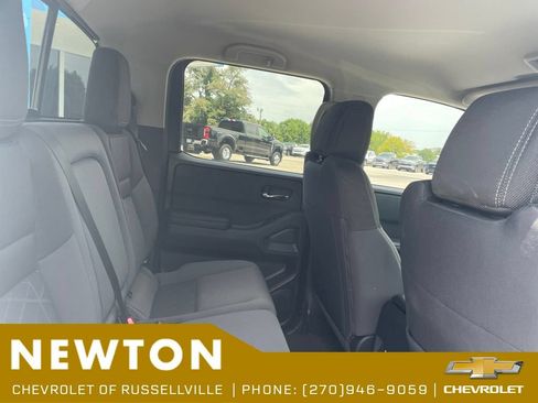 Used 2025 Nissan Frontier SV w/ SV Convenience Package AWD/4WD image 9