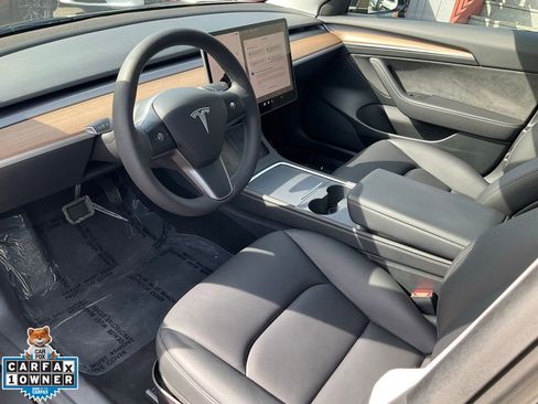 Used 2023 Tesla Model 3 Standard Range image 6