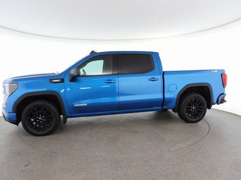 Used 2022 GMC Sierra 1500 Elevation w/ Preferred Package image 5