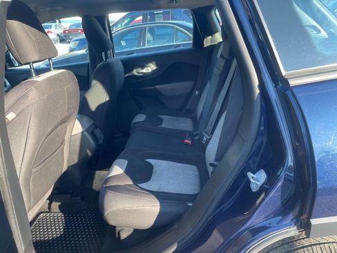 Used 2014 Jeep Cherokee Sport w/ Cold Weather Group image 14