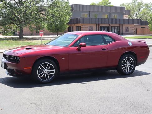 Used 2018 Dodge Challenger GT w/ GT Interior Package AWD/4WD image 10