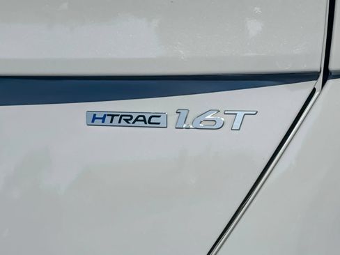 Used 2024 Hyundai Kona Limited AWD/4WD image 41