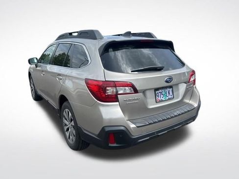 Used 2019 Subaru Outback 3.6R Limited AWD/4WD image 7
