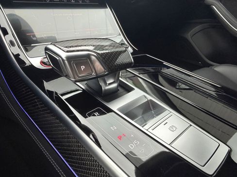 Used 2022 Audi S8 image 18