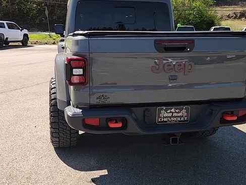 Used 2022 Jeep Gladiator Mojave w/ Trailer Tow Package AWD/4WD image 6