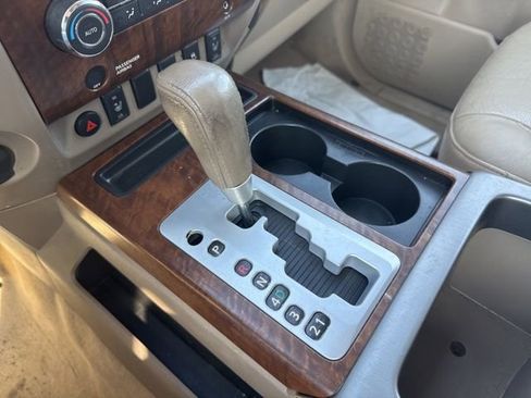 Used 2012 Nissan Titan SL RWD image 18