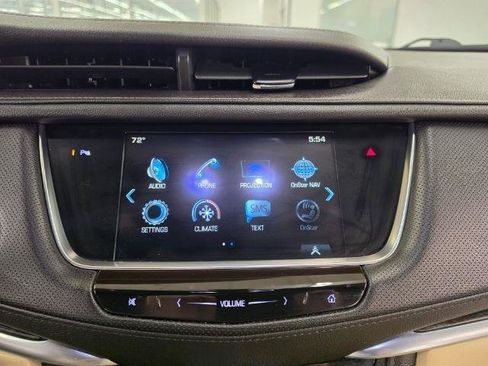Used 2018 Cadillac XT5 FWD image 24