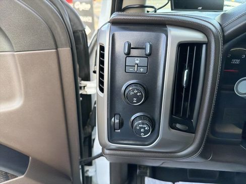 Used 2015 GMC Sierra 3500 Denali w/ Duramax Plus Package image 38