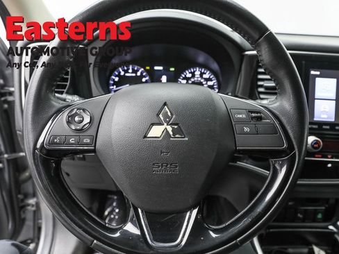 Used 2020 Mitsubishi Outlander SEL image 10