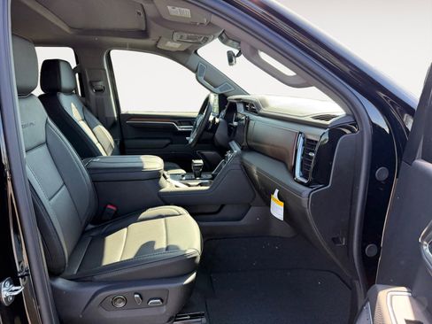 New 2026 GMC Sierra 1500 Denali AWD/4WD image 19