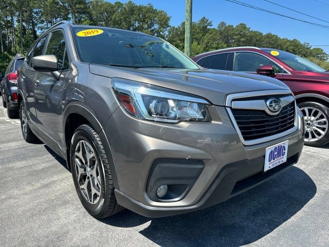 Used 2019 Subaru Forester Premium AWD/4WD image 1