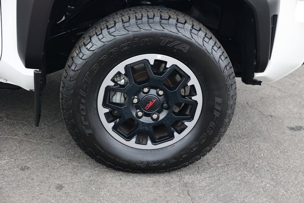 Used 2024 Toyota Tacoma TRD Off-Road AWD/4WD image 8