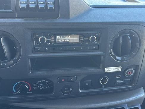 Certified 2022 Ford E-350 and Econoline 350 Super Duty image 12