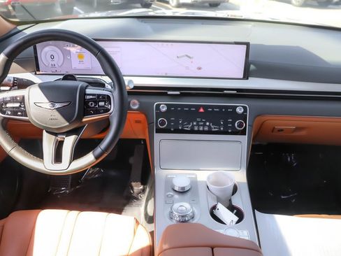 Used 2025 Genesis GV80 2.5T Advanced image 33