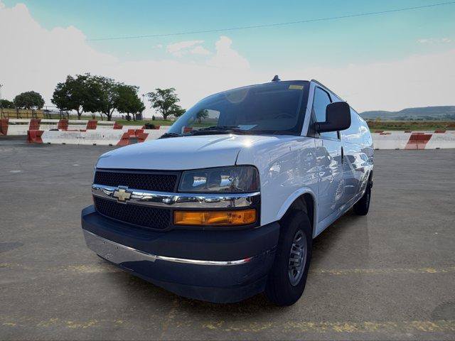 Used 2022 Chevrolet Express 3500 Extended w/ Driver Convenience Package RWD image 4
