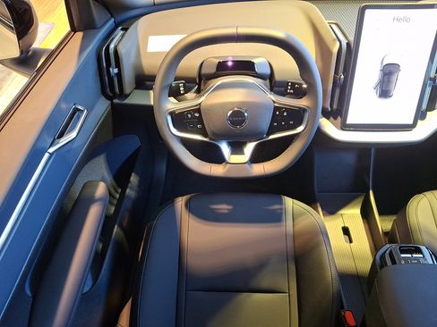 New 2026 Volvo EX30 Ultra w/ Protection Package AWD/4WD image 6