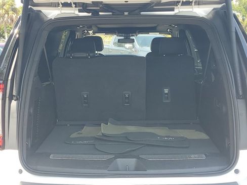 Used 2022 GMC Yukon XL Denali AWD/4WD image 10
