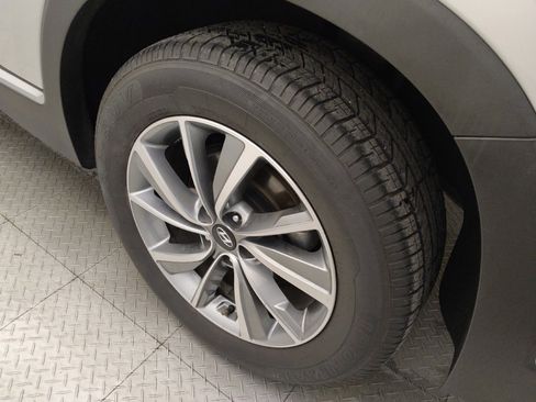 Used 2019 Hyundai Santa Fe FWD image 31