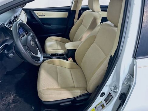 Used 2018 Toyota Corolla LE FWD image 16