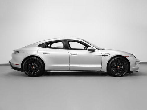 New 2025 Porsche Taycan image 13