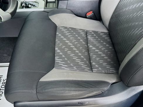 Used 2018 Toyota Tundra SR5 w/ SR5 Upgrade Package RWD image 19
