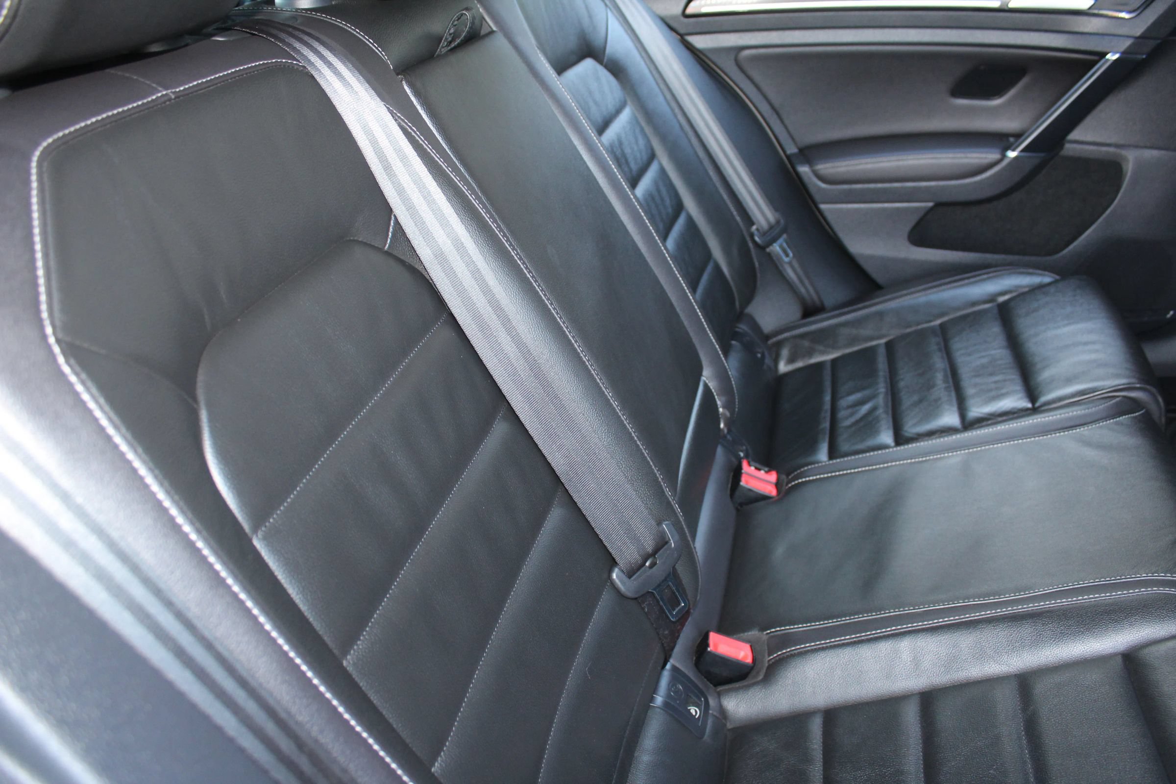 Used 2016 Volkswagen Golf 4-Door AWD/4WD image 15