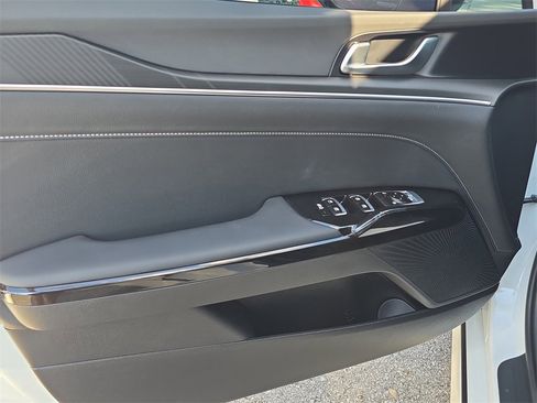 Used 2025 Kia K5 GT-Line image 15