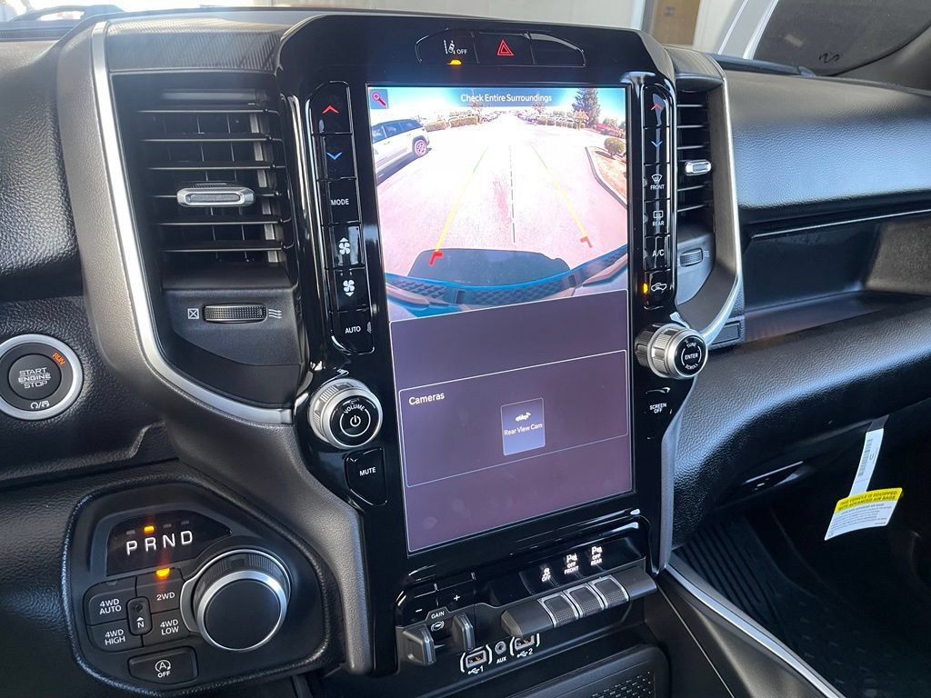 New 2026 RAM 1500 Big Horn AWD/4WD image 18