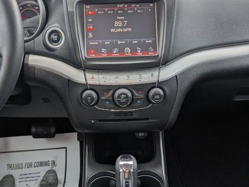 Used 2014 Dodge Journey Limited w/ Flexible Seating Group image 10