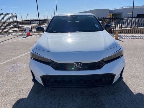 Used 2025 Honda Civic Sport image 2