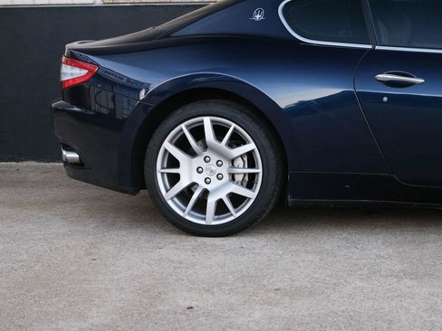 Used 2010 Maserati GranTurismo Coupe RWD image 12