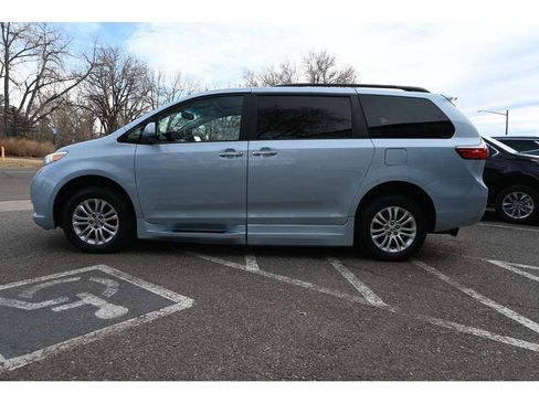 Used 2015 Toyota Sienna image 9