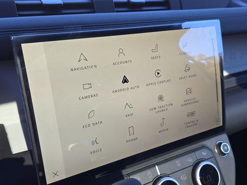 New 2026 Land Rover Defender 110 S image 20