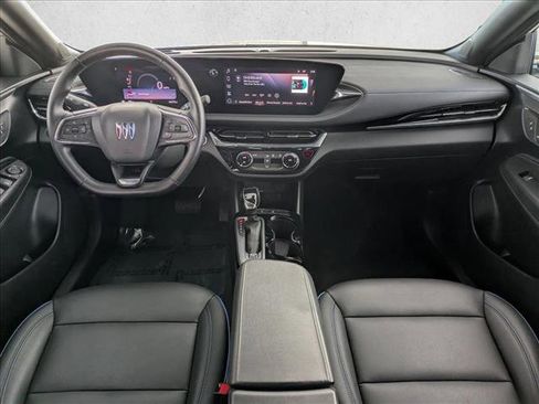 Used 2025 Buick Envista Sport Touring image 15