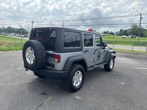 Used 2014 Jeep Wrangler Unlimited Sport w/ Quick Order Package 23S AWD/4WD image 9